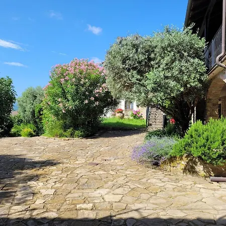 Appartamento Moscato In Cascina Marenco Langhe *